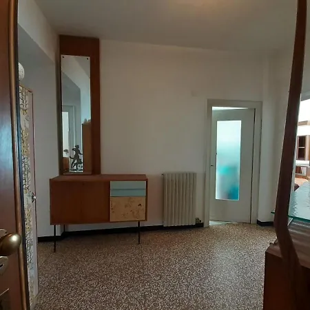 Apartment Attico Sul Mare Con Balcone Sulla Spiaggia E Terrazza Solarium Di 25 Mq
