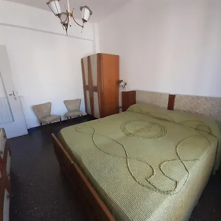 Apartment Attico Sul Mare Con Balcone Sulla Spiaggia E Terrazza Solarium Di 25 Mq